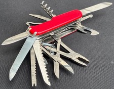 Victorinox Swiss Champ
