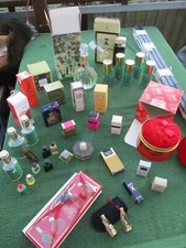 Konvolut Vintage Givenchy III Caleche Hermes Burberry Guerlain Prada Scherrer ua