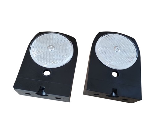 Rückstrahler weiß mit - 2x,