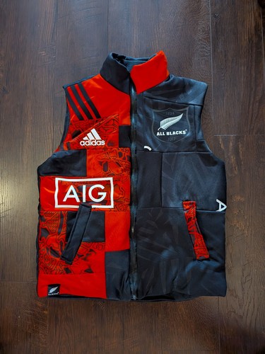 Upcycled adidas all blacks - upcycled,
