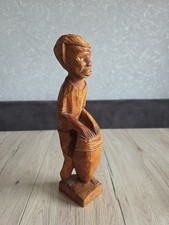 Wunderschöne deko figuren afrika Mann mit trommel, handgemacht Holz 