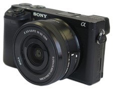 Sony Alpha 6300 mit E PZ