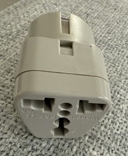 Reiseadapter UK GB USA auf EU Strom Netz Adapter Schuko Stecker Kopfer US Beige