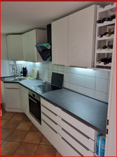 wie NEU L Einbauküche vom Küchenstudio Hochglanz weiß 4,50 m lang