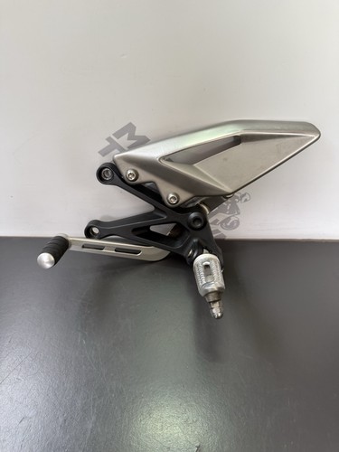Triumph street triple 765r - triumph,
