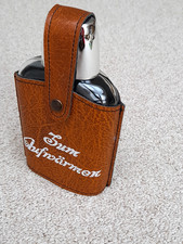 Taschenwärmer "Zum Aufwärmen" kleine leere Schnapsflasche