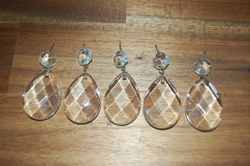 Glas tropfen mit schliff - mit,