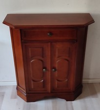 Schöne Kleine Kommode mit Schublade Holz