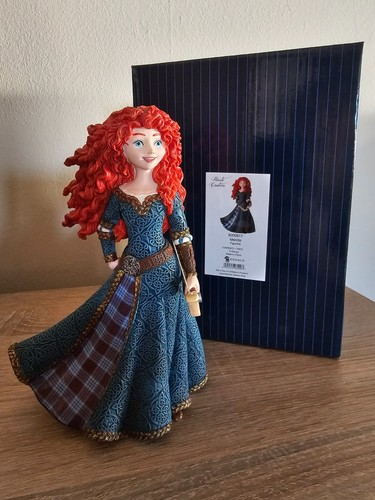Disney enesco showcase - disney, merida