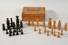 G56L11- Altes Holz Schachfiguren Set in Box geschnitzt