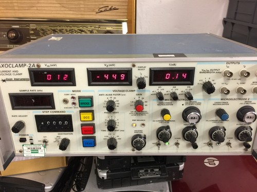 Axon instruments axoclamp - axon,