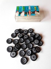 Carrera Servo 140, Vorderreifen 79390, Ersatzteile, Rennbahn Zubehör, OVP