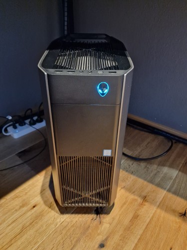 Alienware aurora - aurora, r8