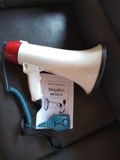 Megafon Etrion MR 800 G mit Mikrofon gebraucht Zustand sehr gut , laut, Batterie