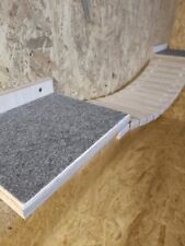 Catwalk Katzen, Kletterwand