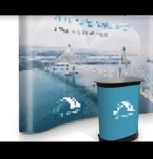 Messestand - 3 Kisten gefüllt