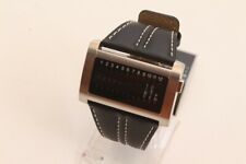 Schöne Armbanduhr OI The One