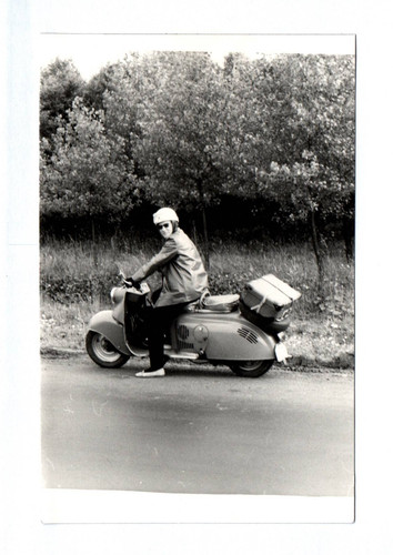 Foto mann auf wiesel iwl - foto,