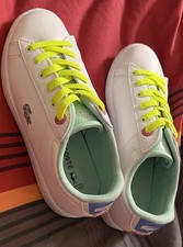 Kinder  Stylische Lacoste Sneaker Carnaby Weiß/Neon - sportlich &bequeme Gr30