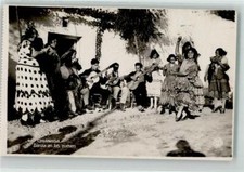 39577742 - Granada Tracht Tanz