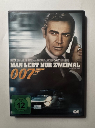 James bond 007 - man, lebt