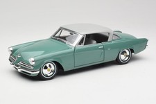 31651 Studebaker Starliner 1953 Seafoam Green & Shasta White Maisto 1/18