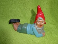 Kleiner alter liegender