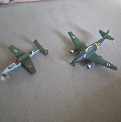 262 und he 162 modell - und, he-162