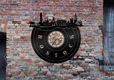 Skyline Rostock Wanduhr Holz