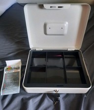 Geldkassette mit Facheinsatz "Burg-Wächter Money 5030", weiß  300 x 90 x 240 mm 