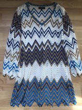 Buntes Kurzes durchsichtiges Kleid von Ana Alcazar