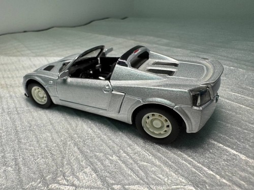 Opel speedster turbo - 1:32,