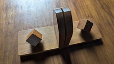 Zwei Buchständer Buchhalter aus Holz