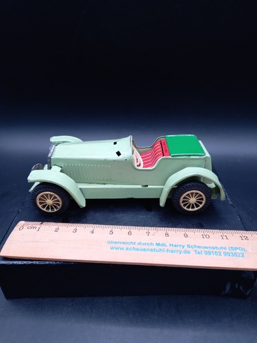 Blechauto mit rückzugsmotor - mit,