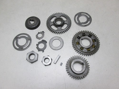 Auxiliary gear crankshaft
