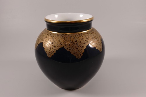 Hutschenreuther vase - hutschenreuther,