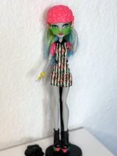 Monster High Roller Maze Ghoulia Yelps Doll