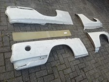 BMW E10 Kotflügelverbreiterung Zender Mit Neuen Radhaus verkleidung Hinten.