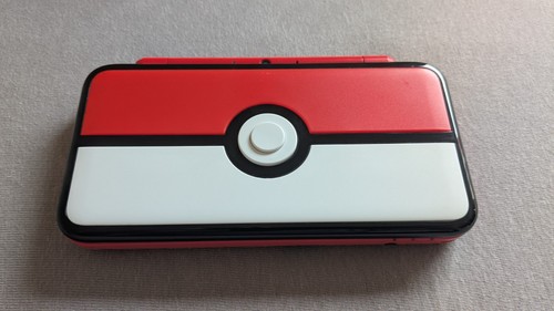 New nintendo 2ds pokeball - new, xl