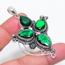 Handgefertigter Chromdiopsid