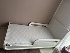 Alondra babybett KINDERBETT Schreibtisch Weiß Hochglanz