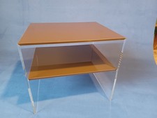 Beistelltisch aus Acrylglas -