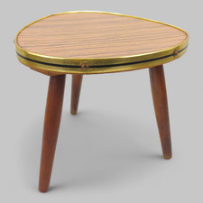 Vintage Blumenhocker Dreibein