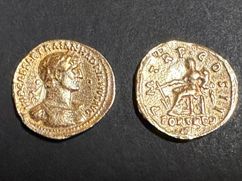 Aureus von hadrian - aureus,