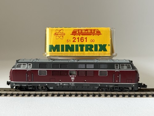 Minitrix 2161 221 137 - br,