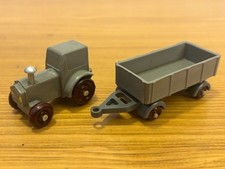 DDR IGES / JGES Traktor mit Anhänger Alles in hellgrau (1:87/ H0)