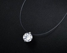 Durchsichtige Halskette mit