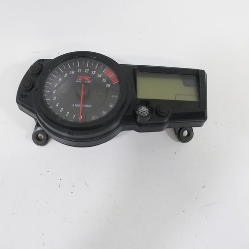 Suzuki gsx 750 cockpit - suzuki,