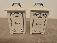 2 Gewürzdosen Antik Stil beige blau eckig Curry Nelken Jugendstil Art Keramik