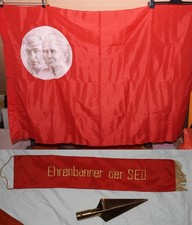 DDR Fahne Ehrenbanner der SED